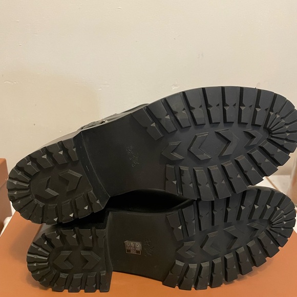 Matte Black Coach Leather boots - Picture 3 of 4